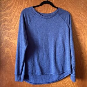 Live Love Lounge top